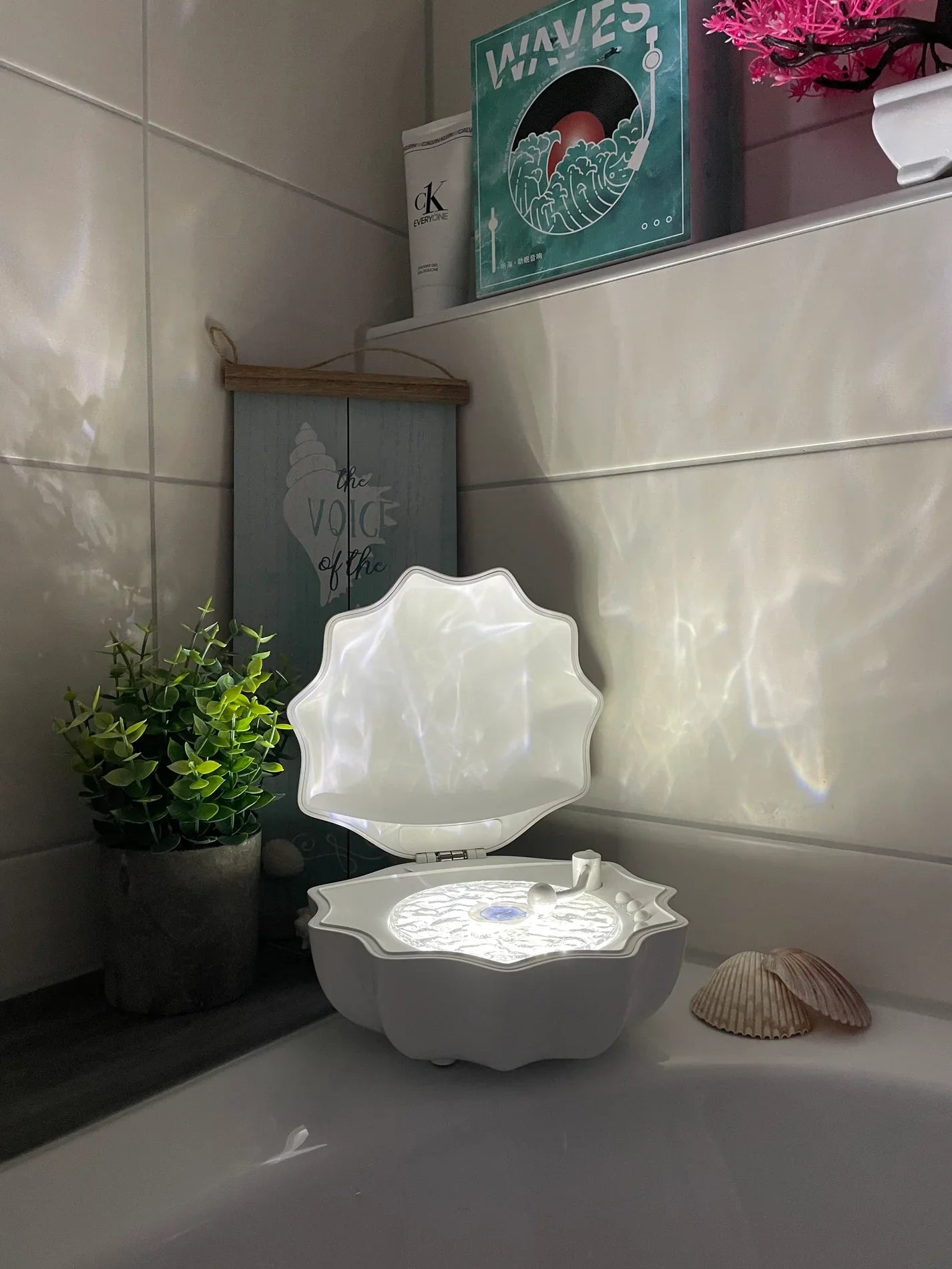 GlowShell™ - Vinyl Wave Speaker