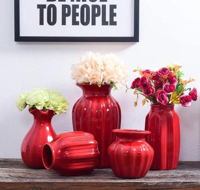 Attractive Curved Red Vases - Lily & Eden