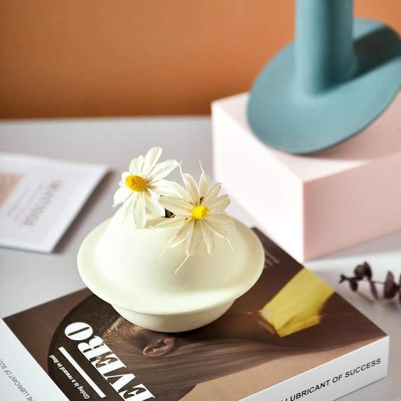 Astro Morandi Ceramic Vase Decorations - Lily & Eden